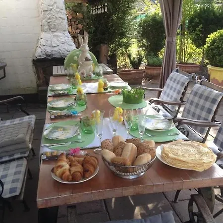 Privatunterkunft River / Messezimmer Für 3-4 *